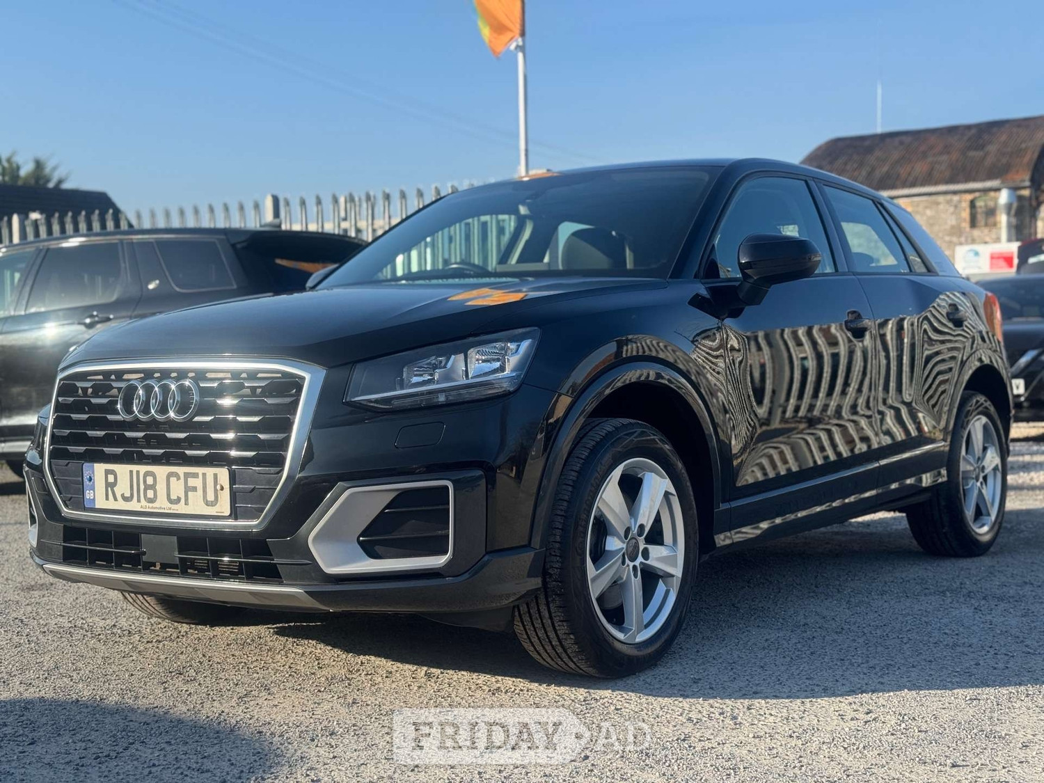 [ berth ]Audi Q2