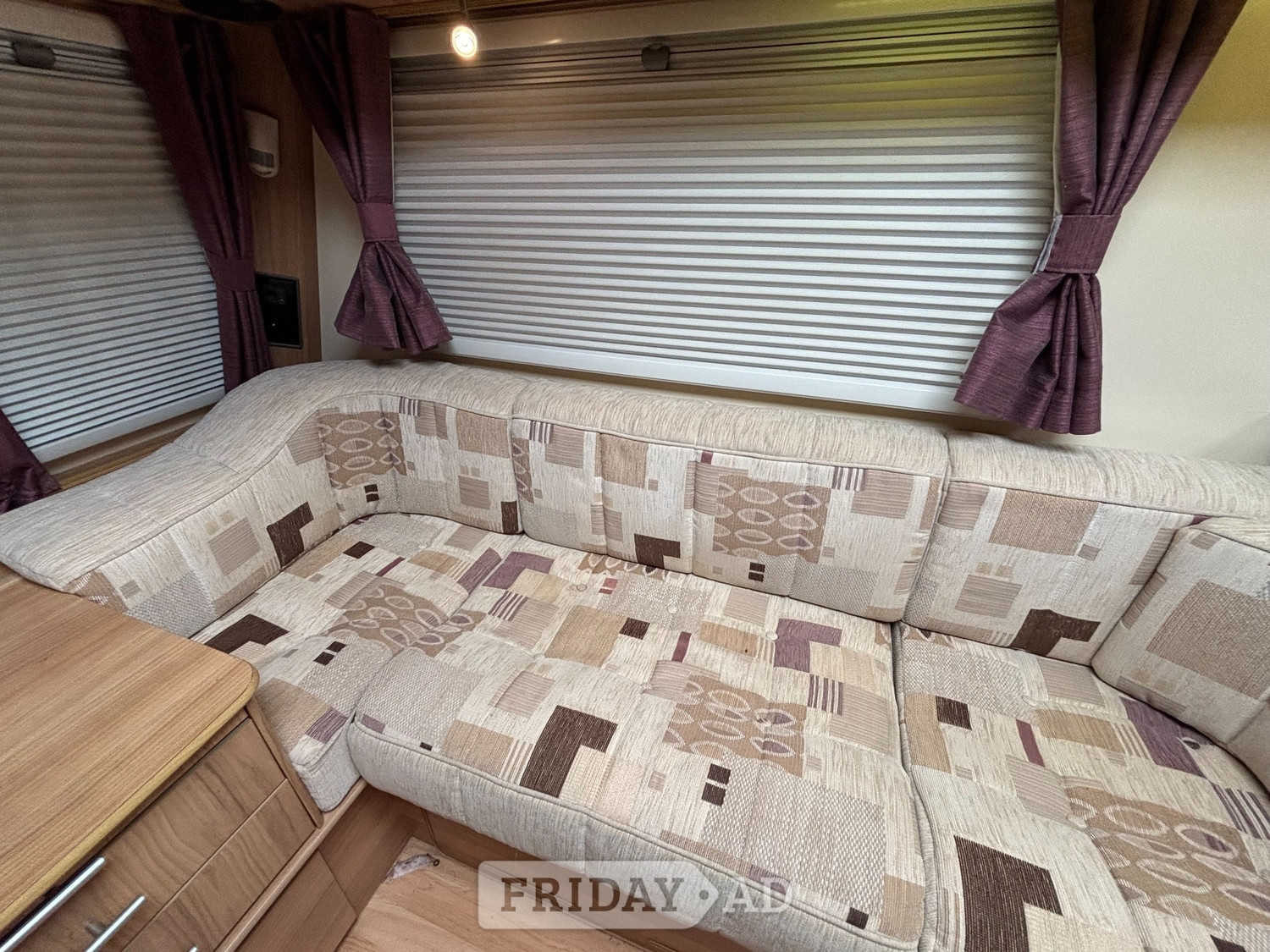 [ berth ]Bailey Unicorn Seville