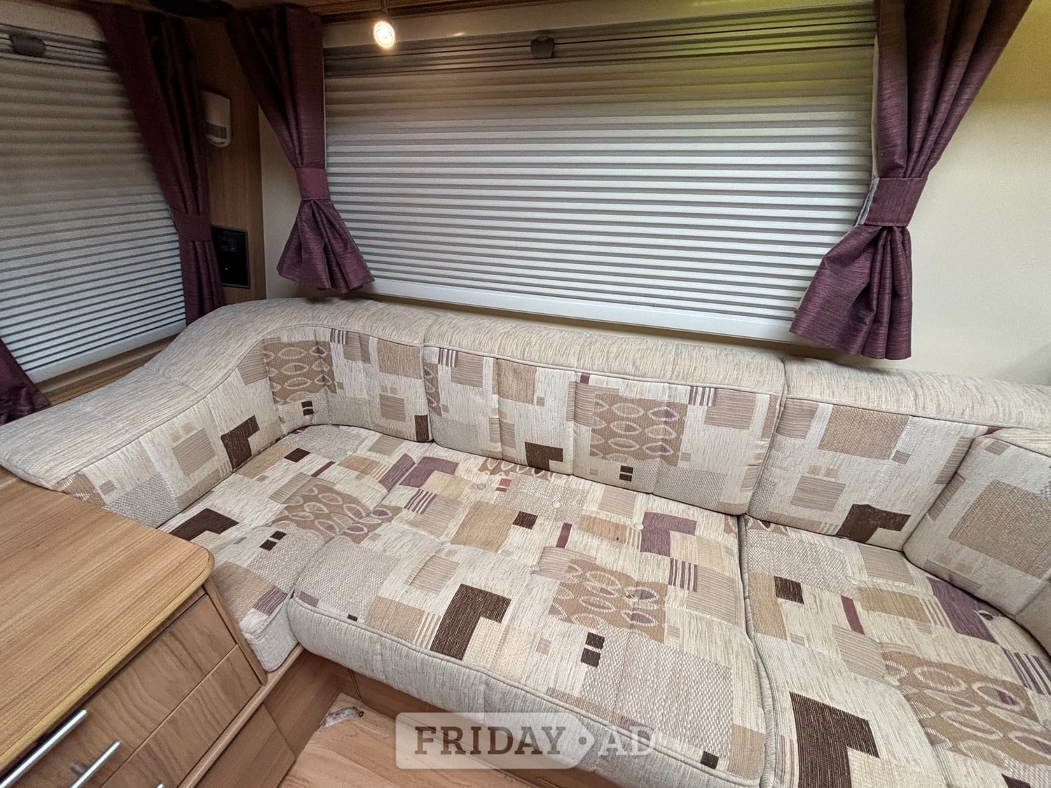 [ berth ]Bailey Unicorn Seville