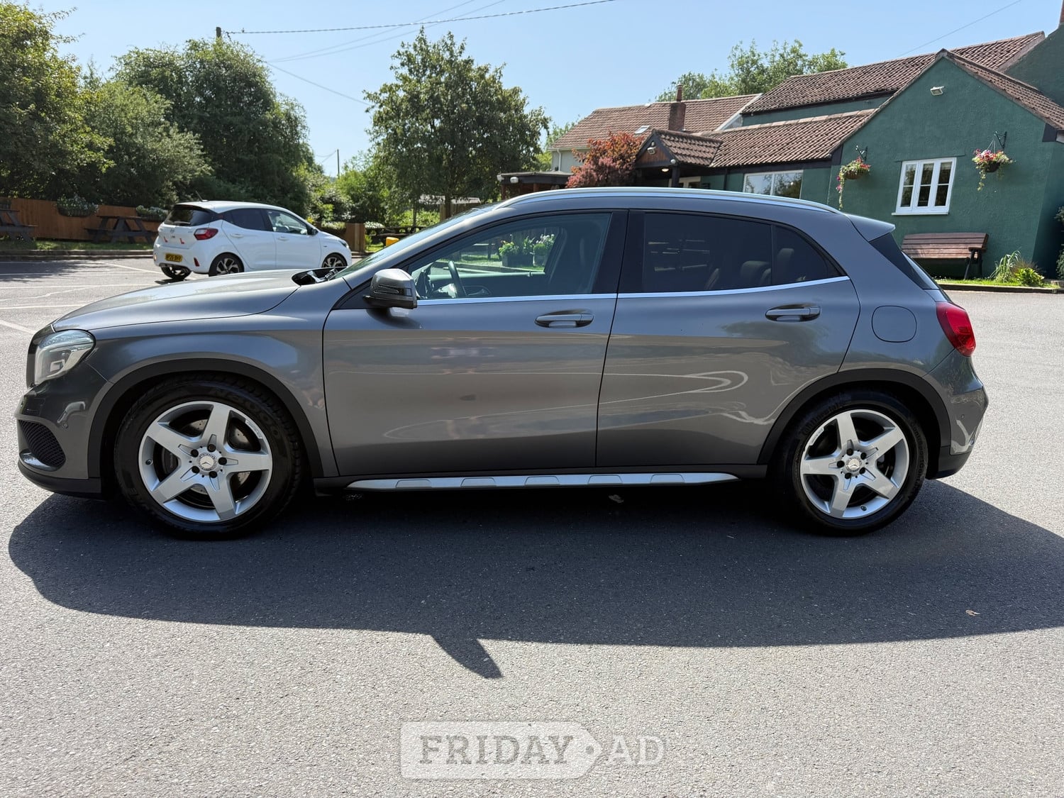 Mercedes-Benz GLA 2014 - Cars