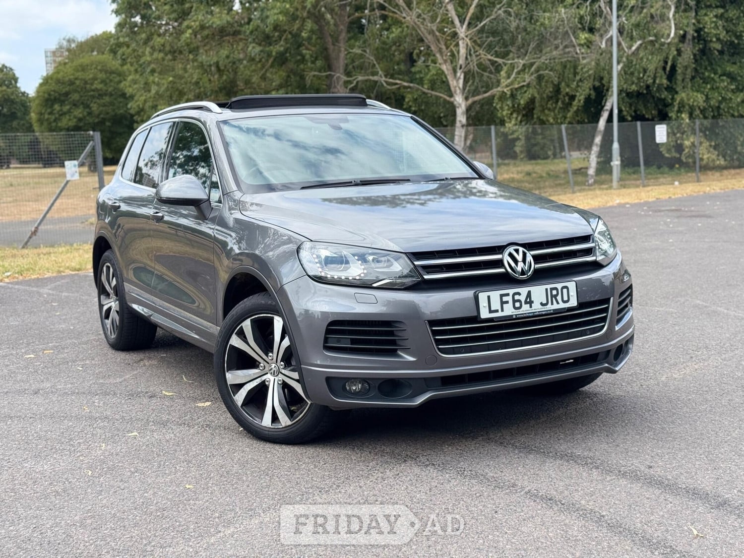 Volkswagen Touareg 2014 in Romford