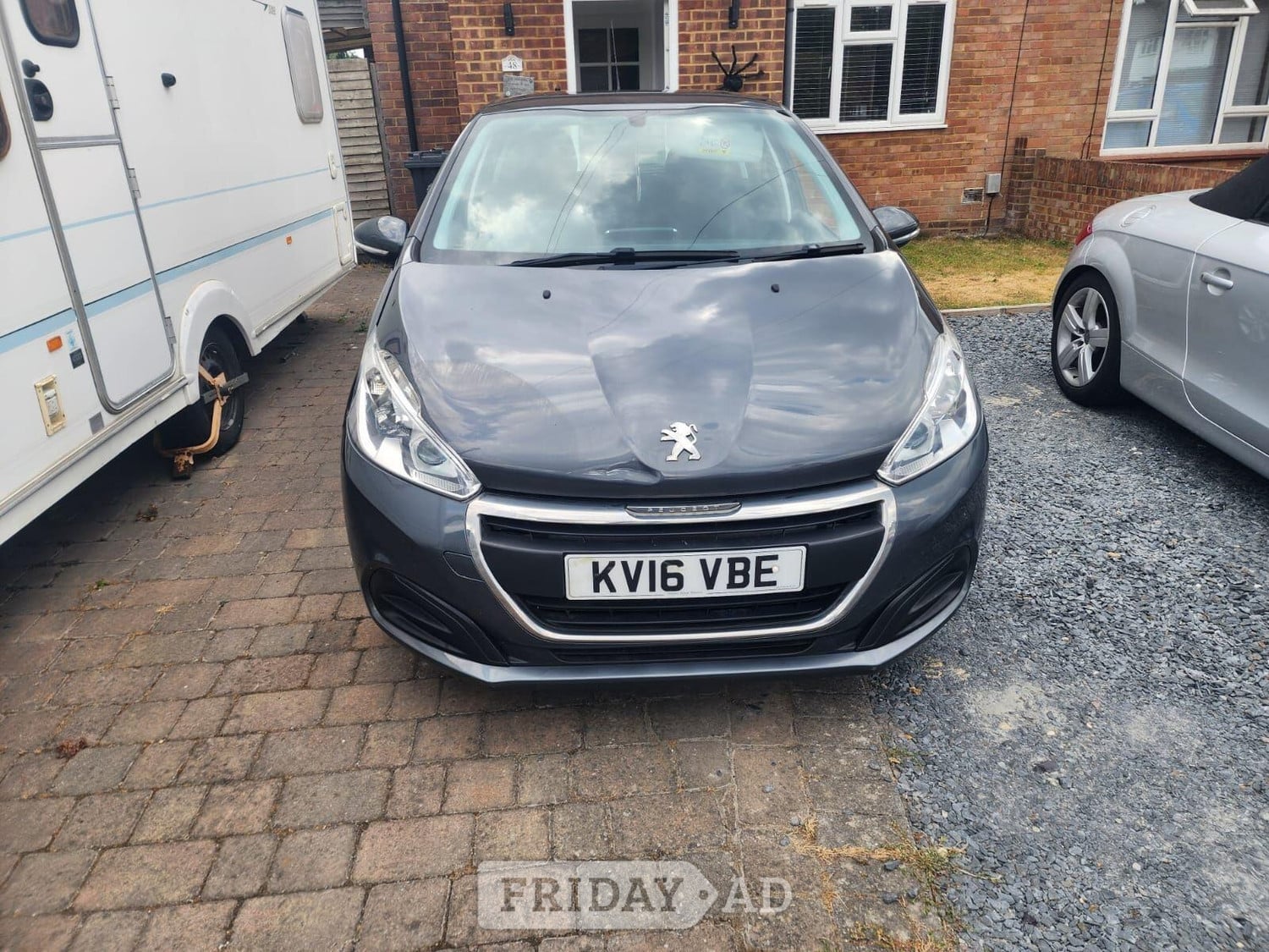 Peugeot 208 2016 in Wembley