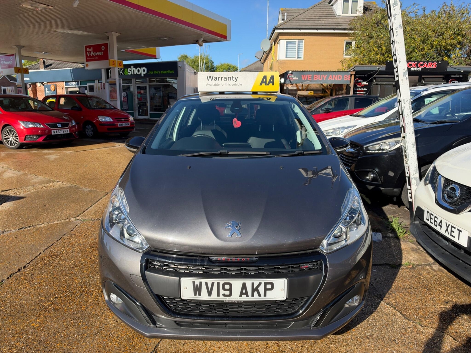 [ berth ]Peugeot 208
