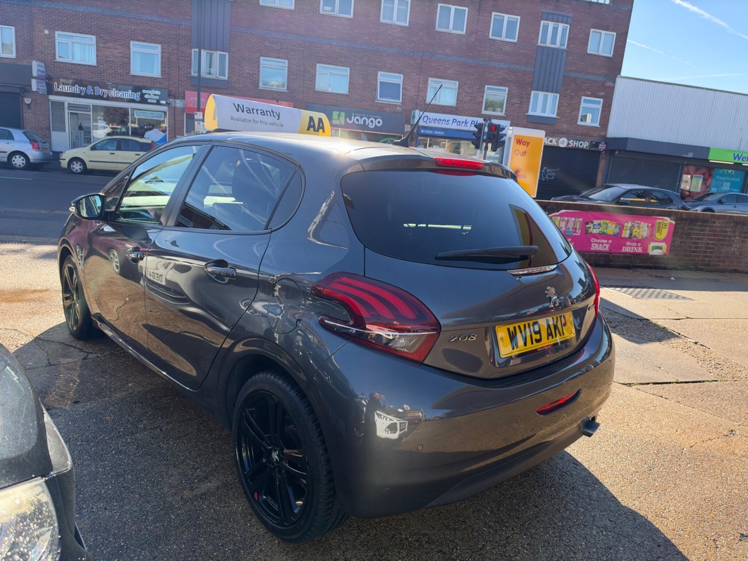 Peugeot 208 2019 - Cars