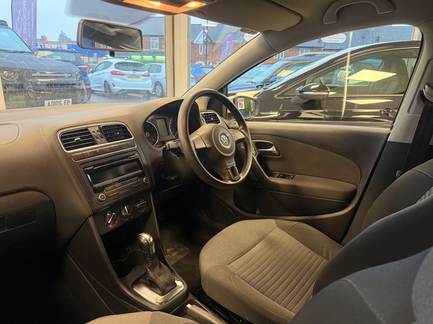 [ berth ]Volkswagen Polo