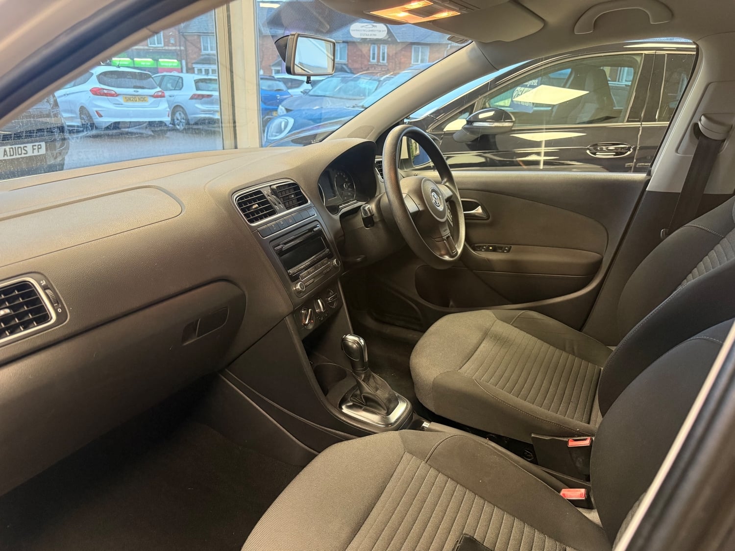 Volkswagen Polo 2012 - Cars in Kettering