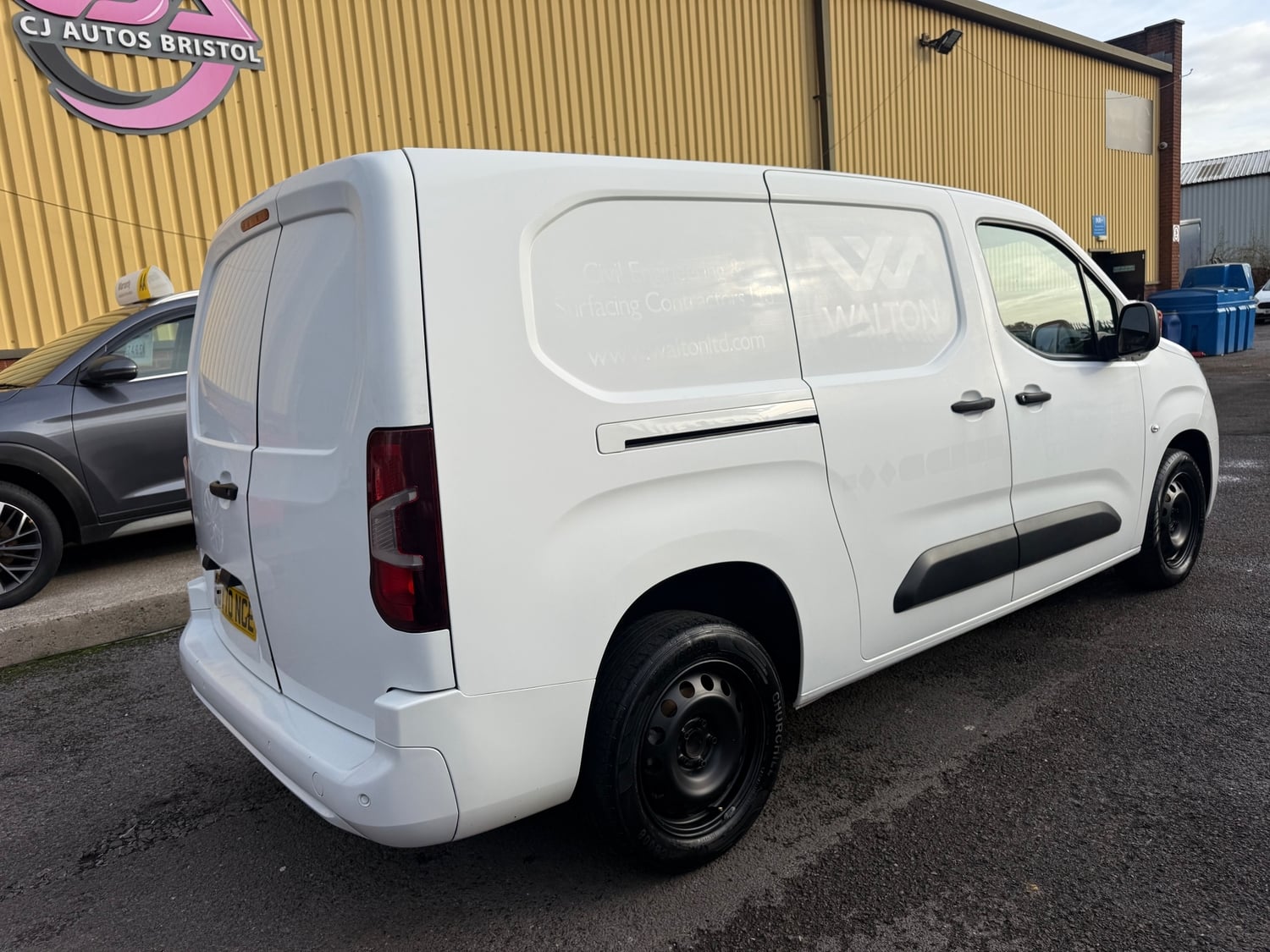 [ berth ]Vauxhall Combo