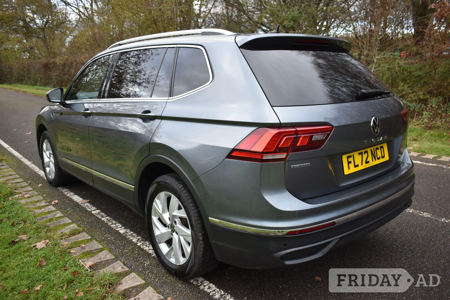 Volkswagen Tiguan 2022 - Cars in Guildford