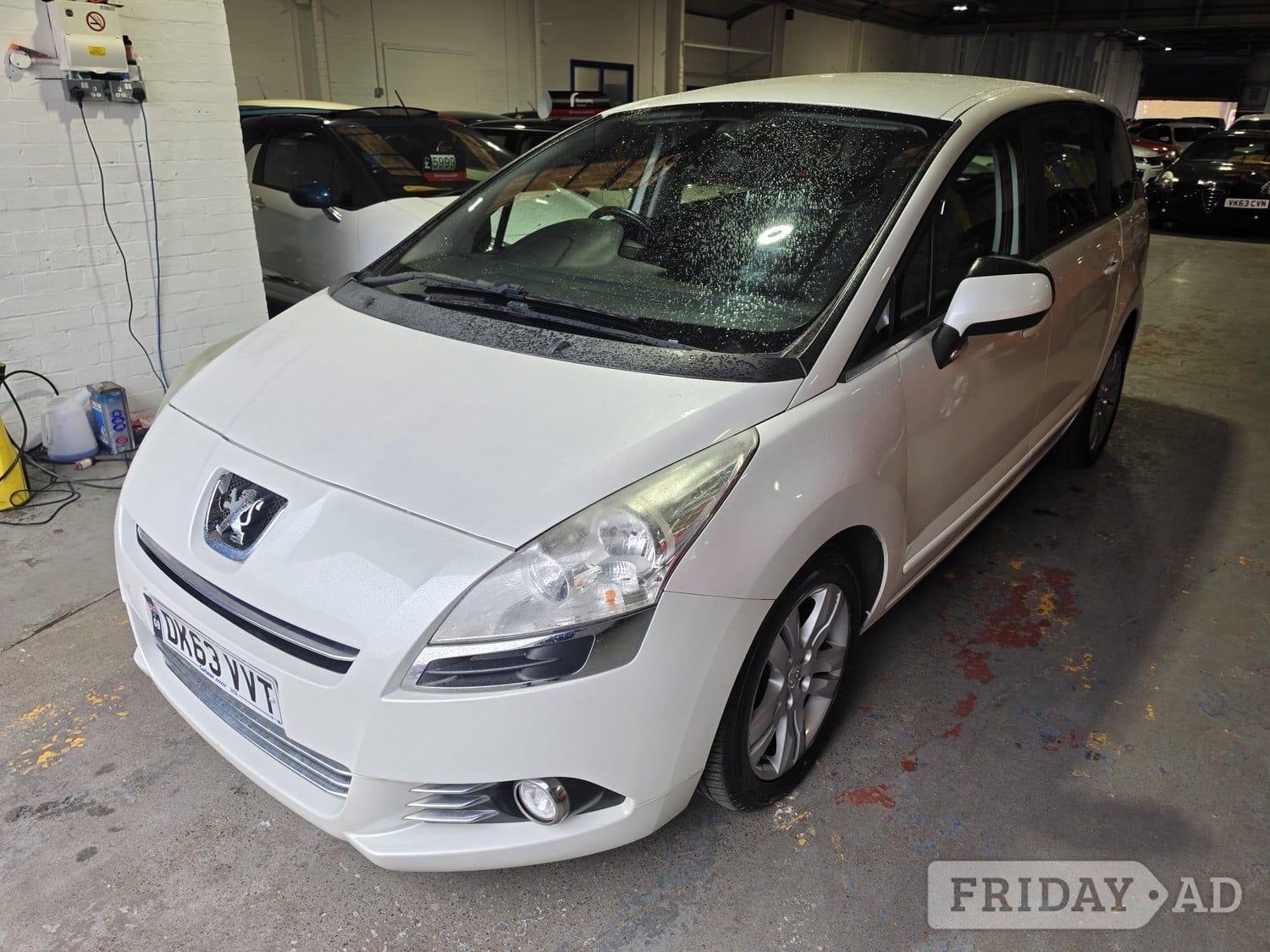 [ berth ]Peugeot 5008