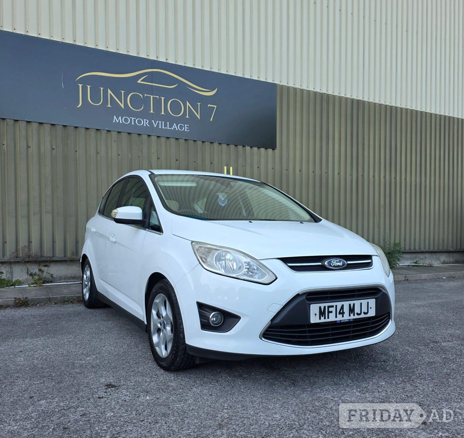 [ berth ]Ford C-MAX