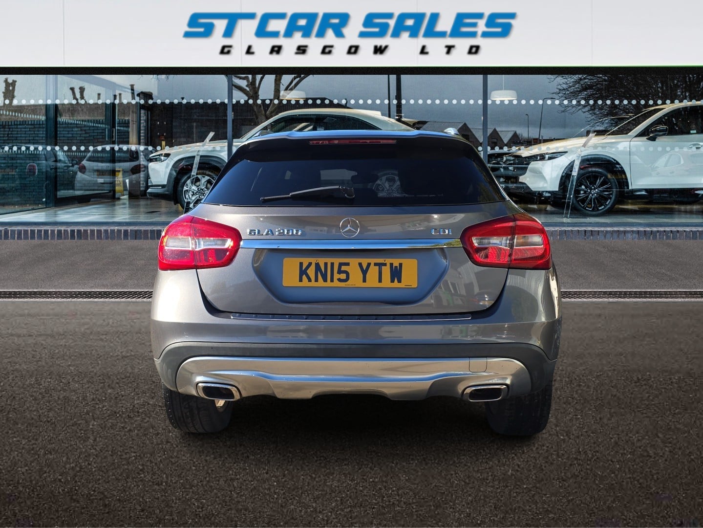 Mercedes-Benz GLA 2015 - Cars