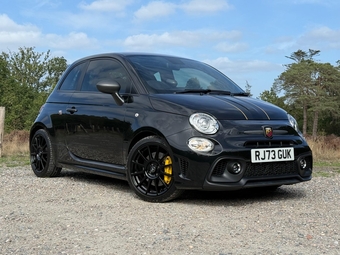 Abarth 695 2023