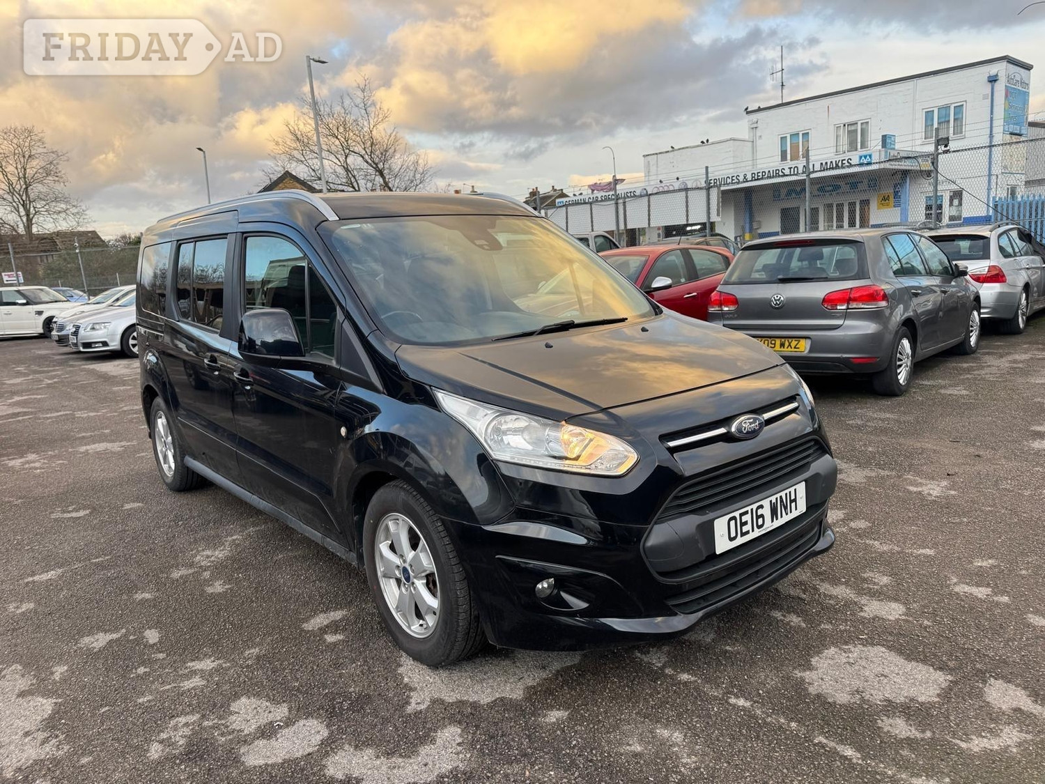 Ford Grand Tourneo Connect 2016 in Kingston Upon Thames