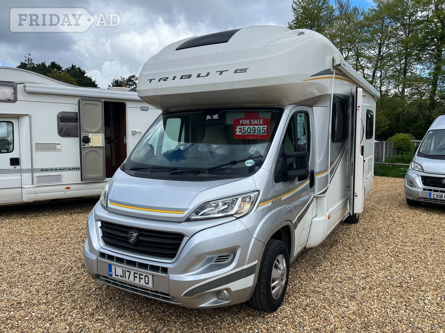 [ berth ]Auto-Trail Tribute