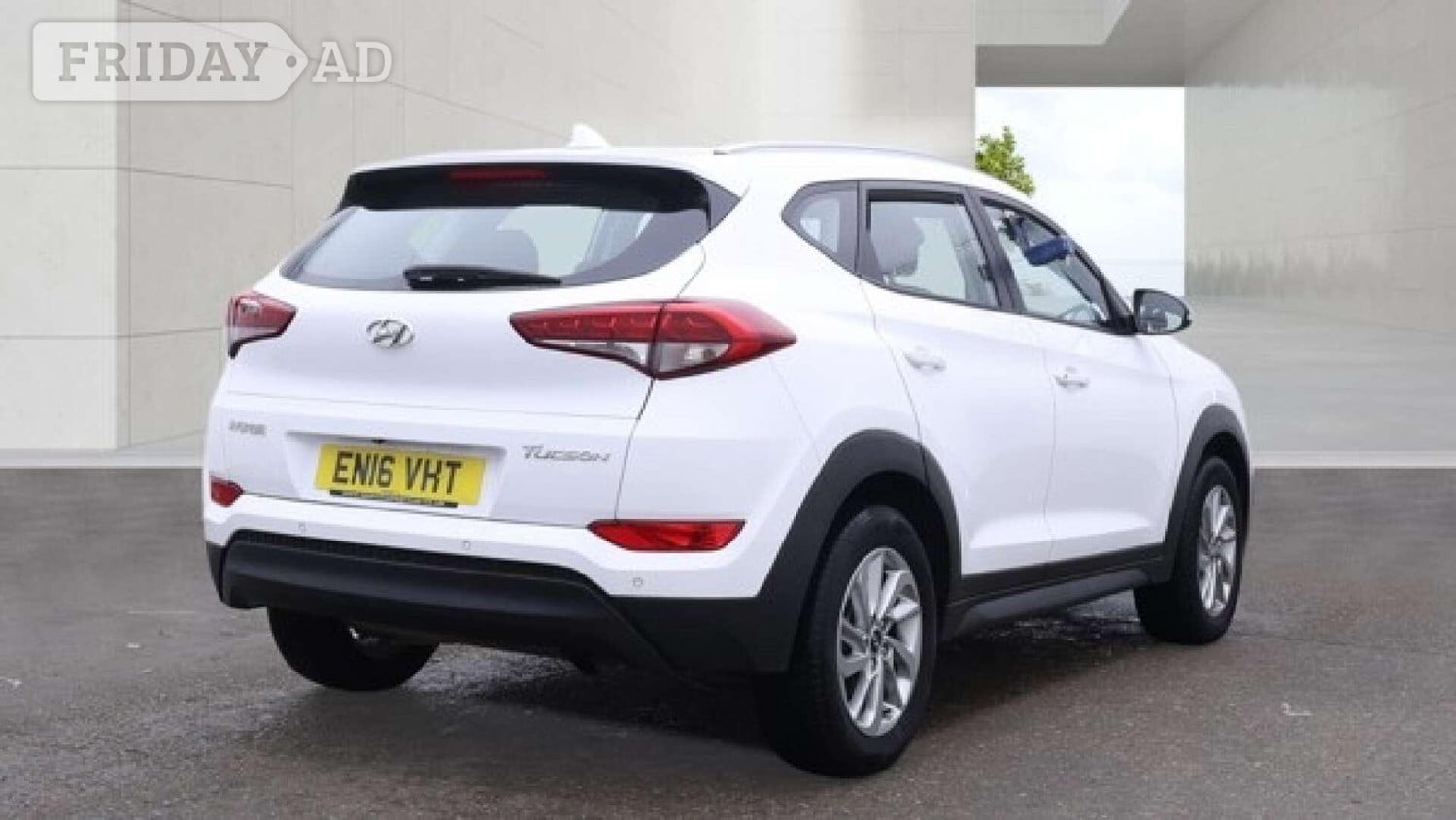 Hyundai Tucson 2016 - Cars in Uxbridge