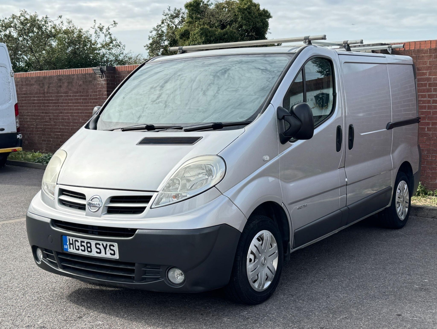 [ berth ]Nissan Primastar