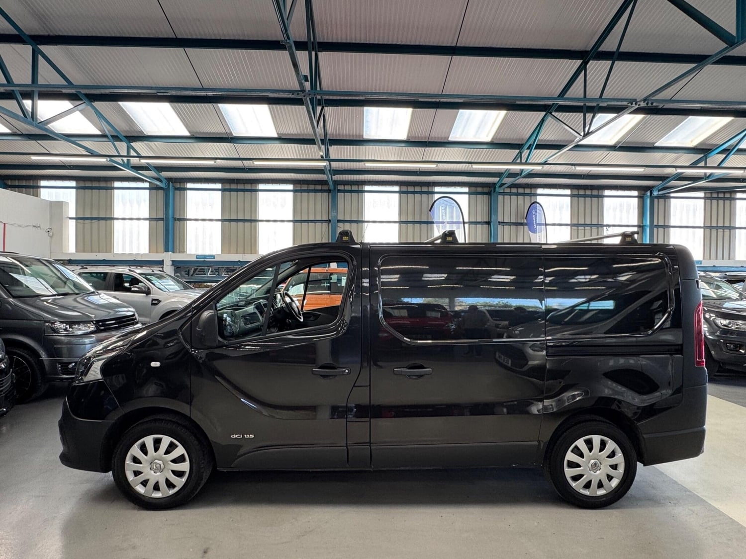Renault Trafic 2015 - Vans & Commercial Vehicles