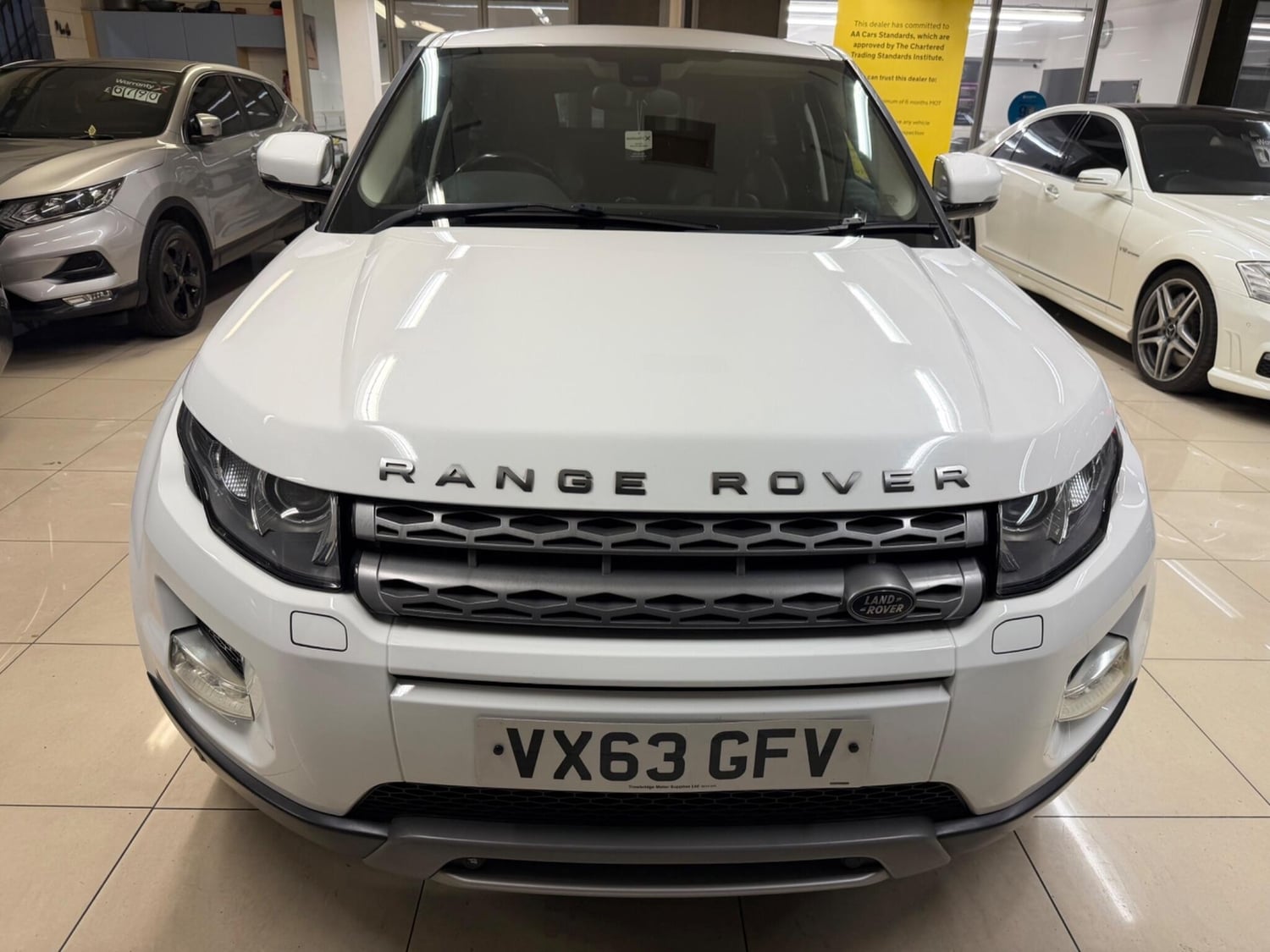 [ berth ]Land Rover Range Rover Evoque
