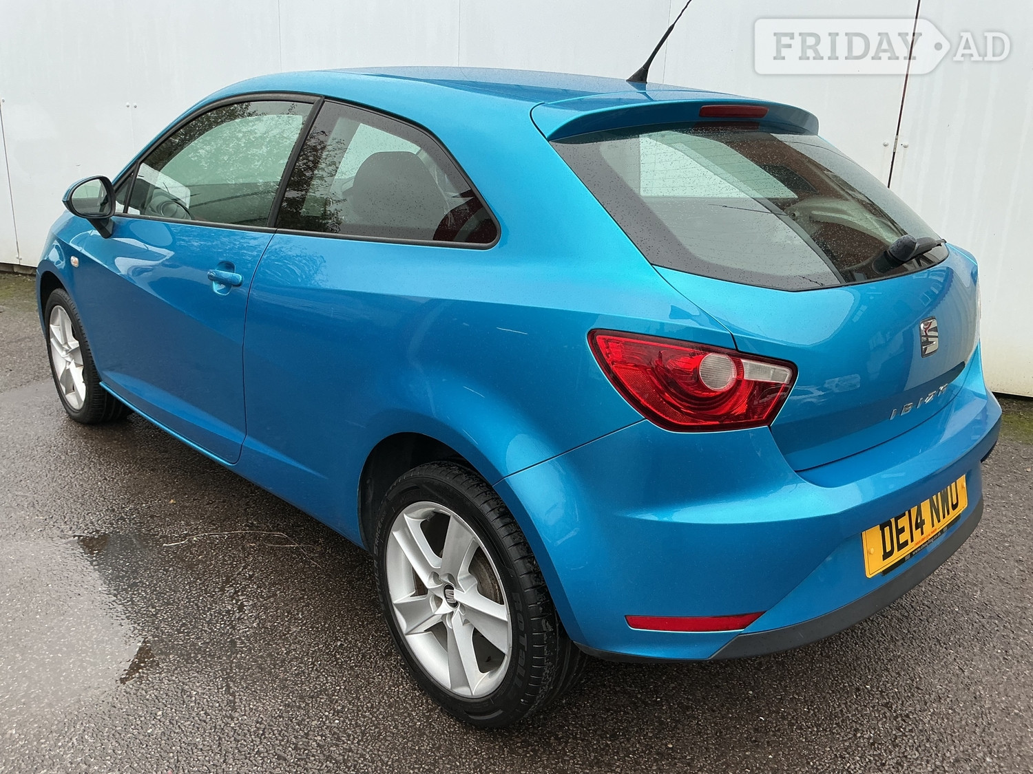 [ berth ]SEAT Ibiza
