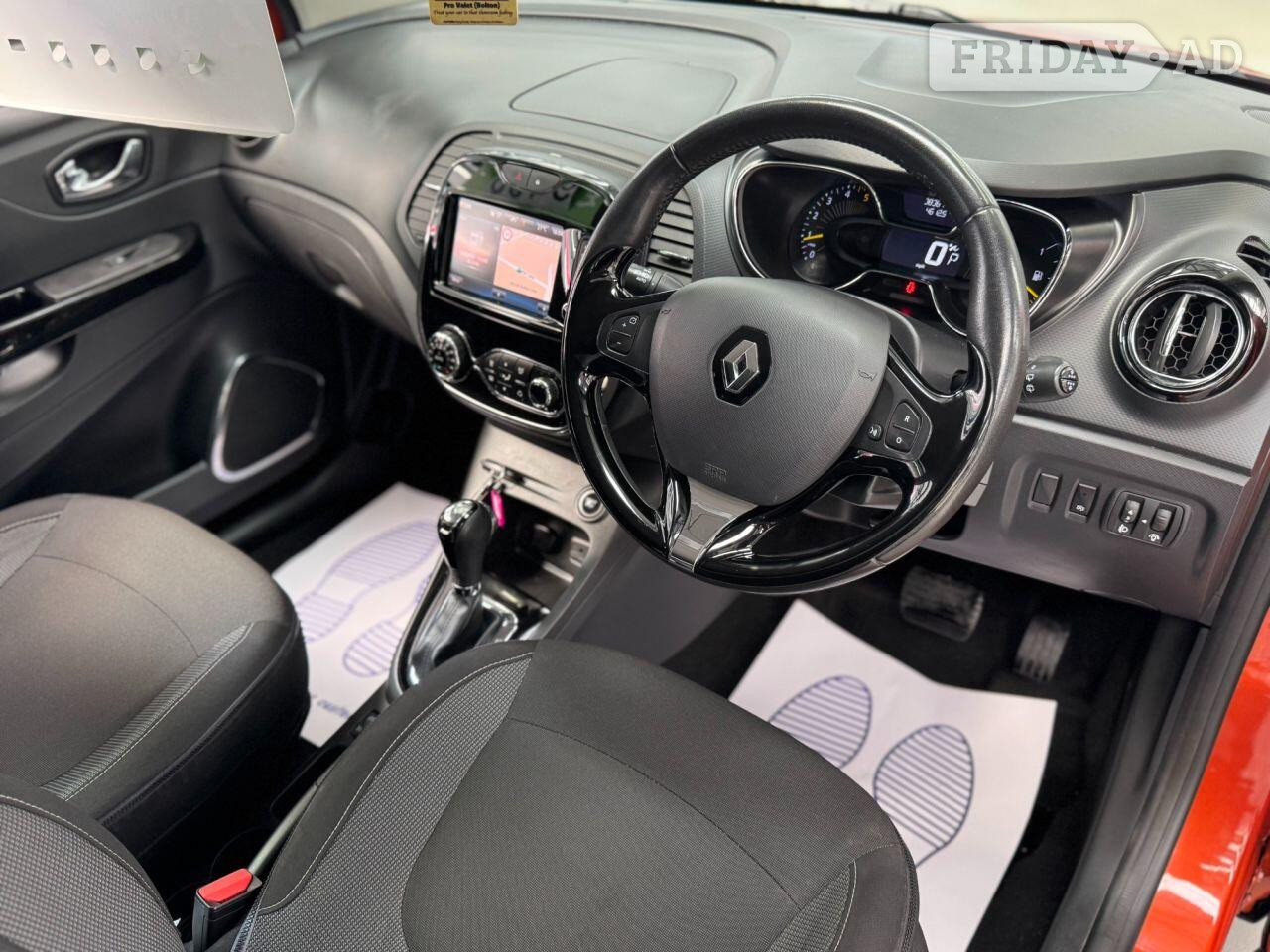 [ berth ]Renault Captur