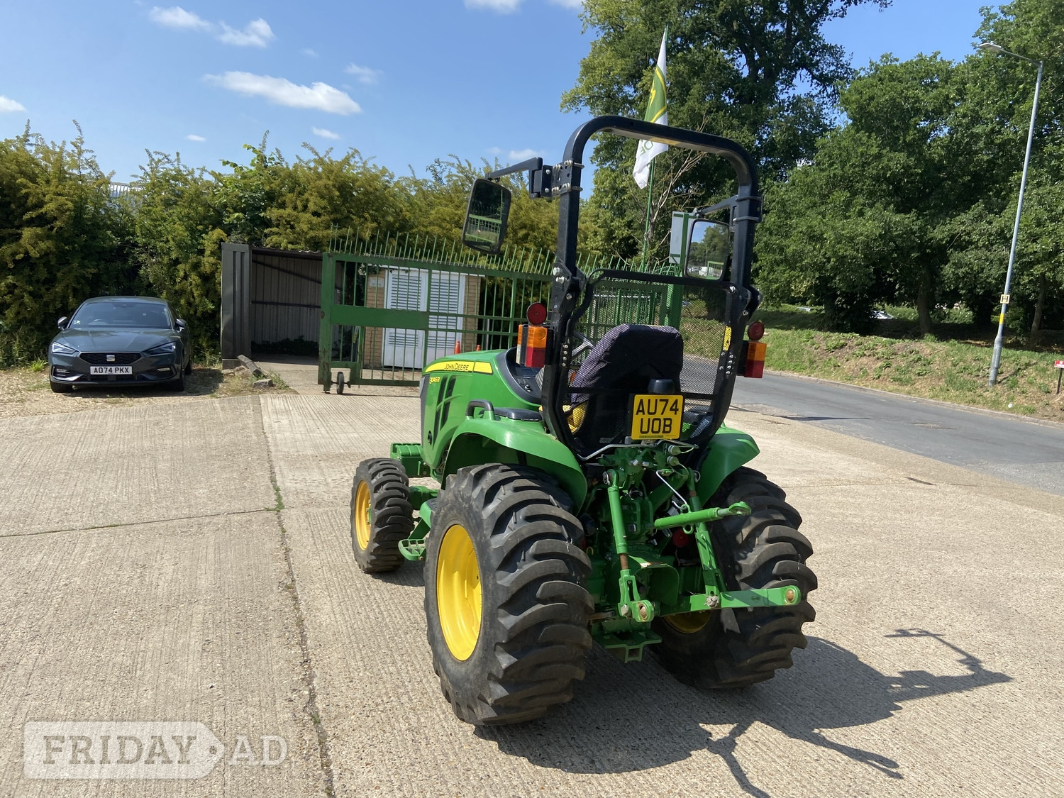John Deere 3046R () Tractor - Farm & Agricultural Vehicles