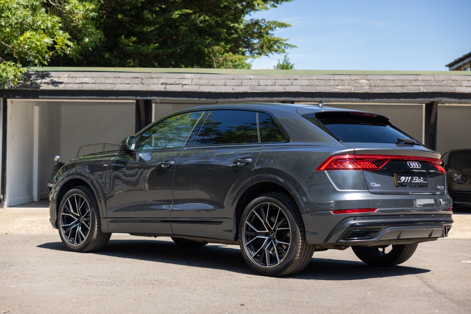 Audi Q8 2021 - Cars