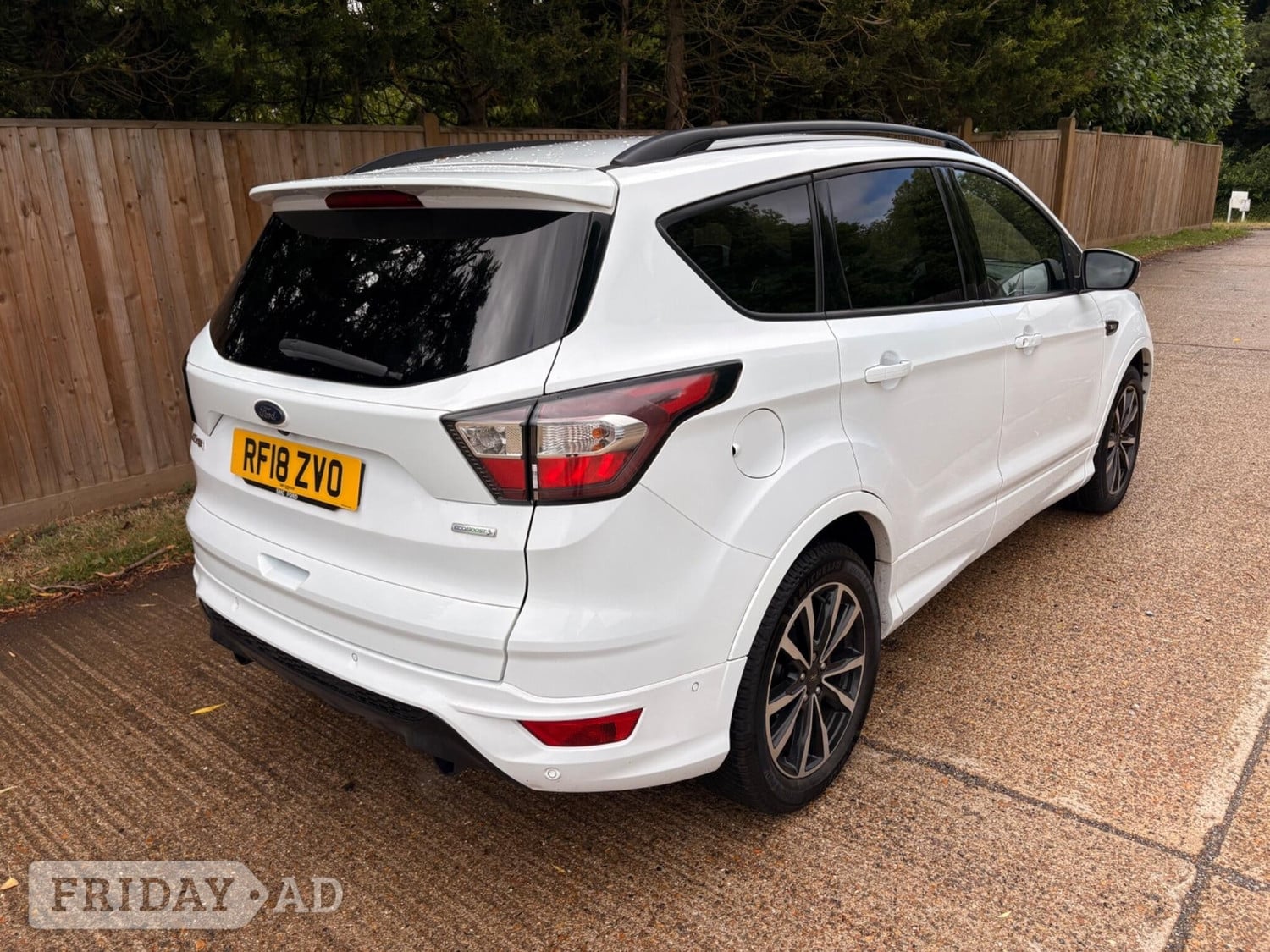 [ berth ]Ford Kuga