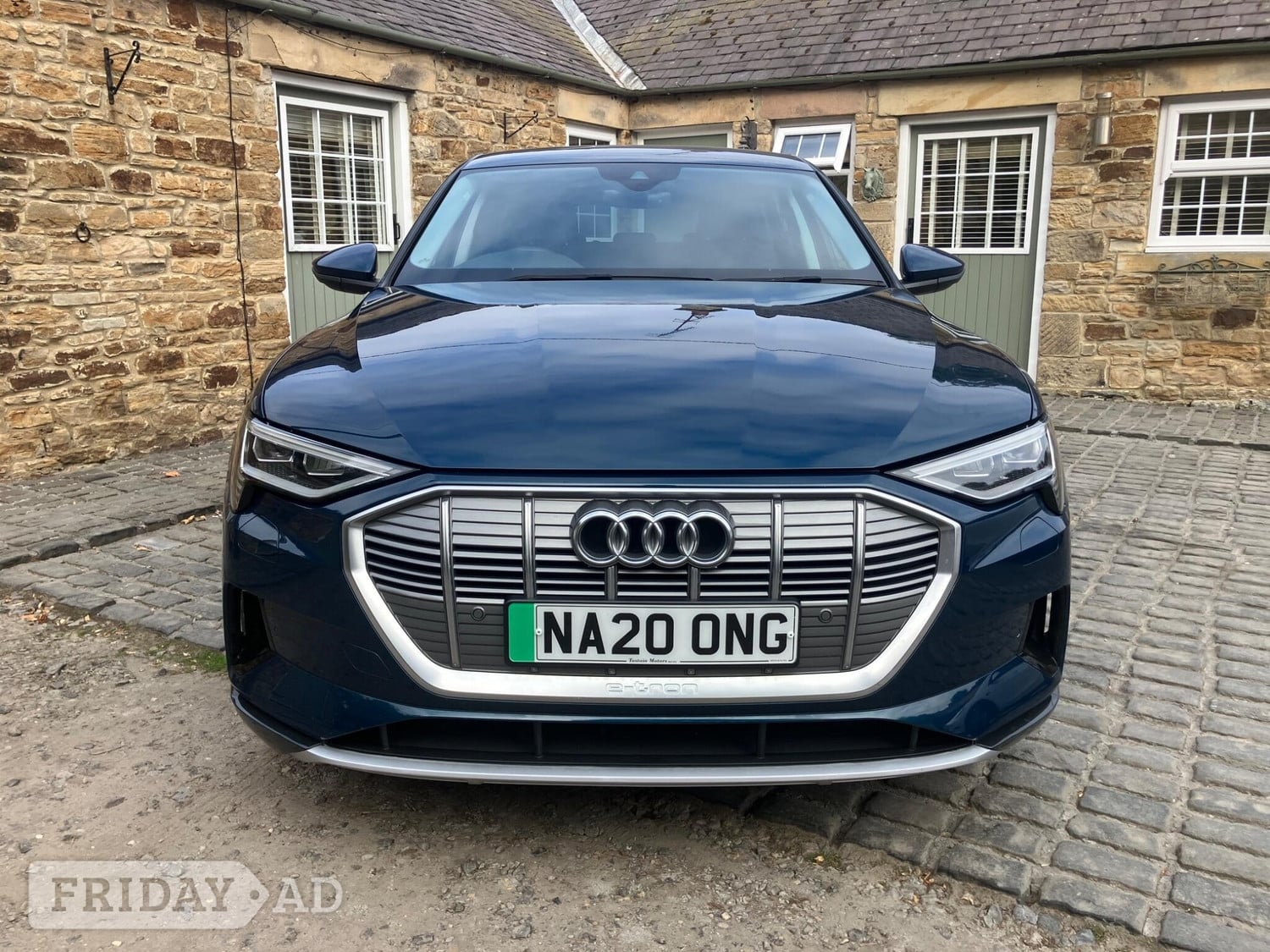 [ berth ]Audi e-tron