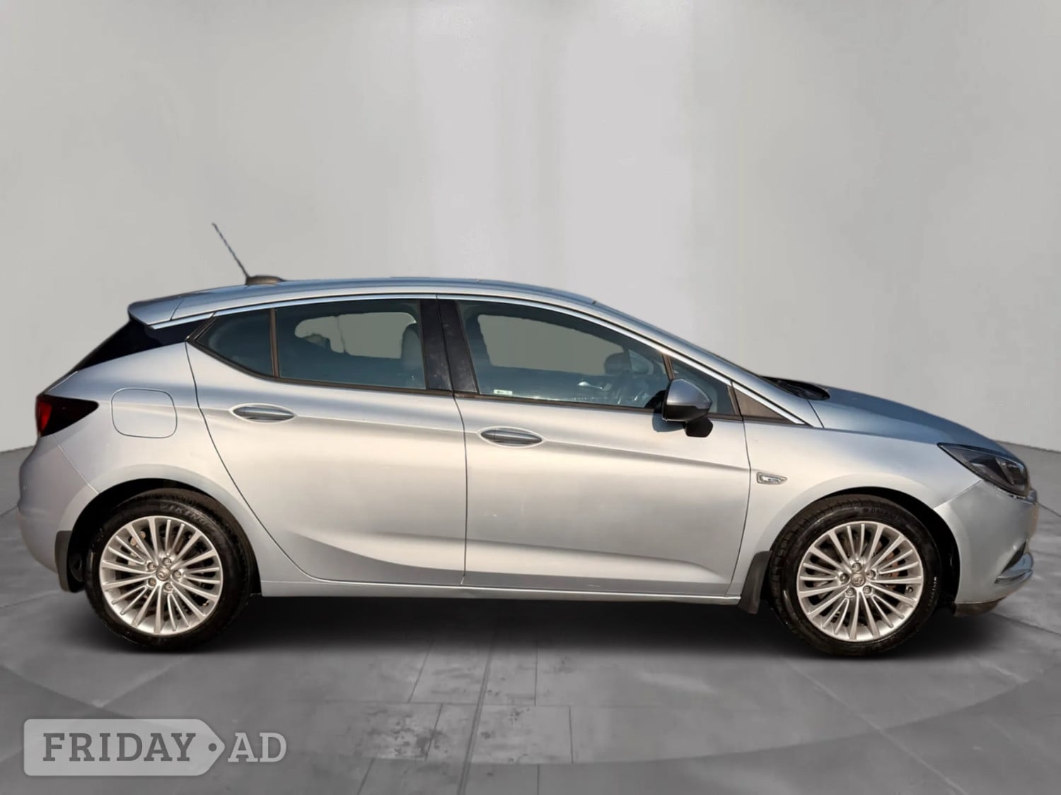 [ berth ]Vauxhall Astra