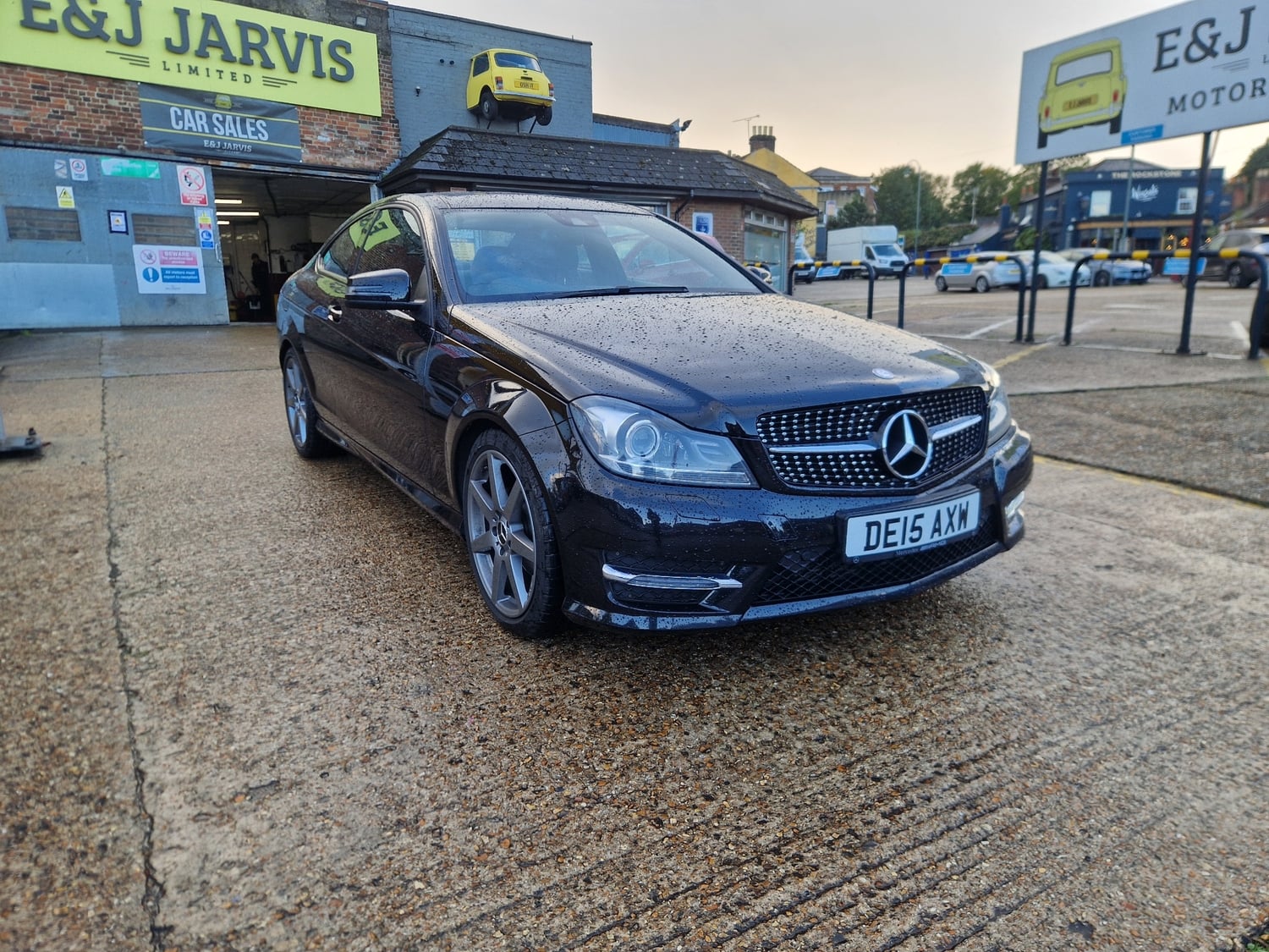 [ berth ]Mercedes-Benz C Class