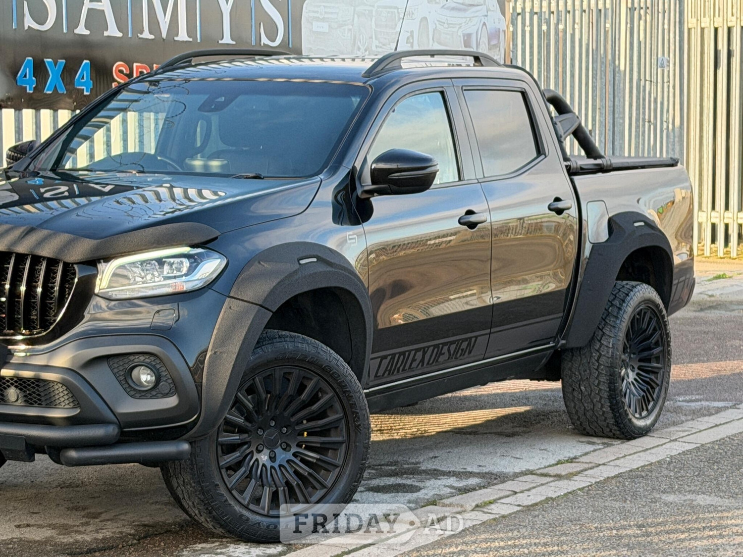 [ berth ]Mercedes-Benz X Class