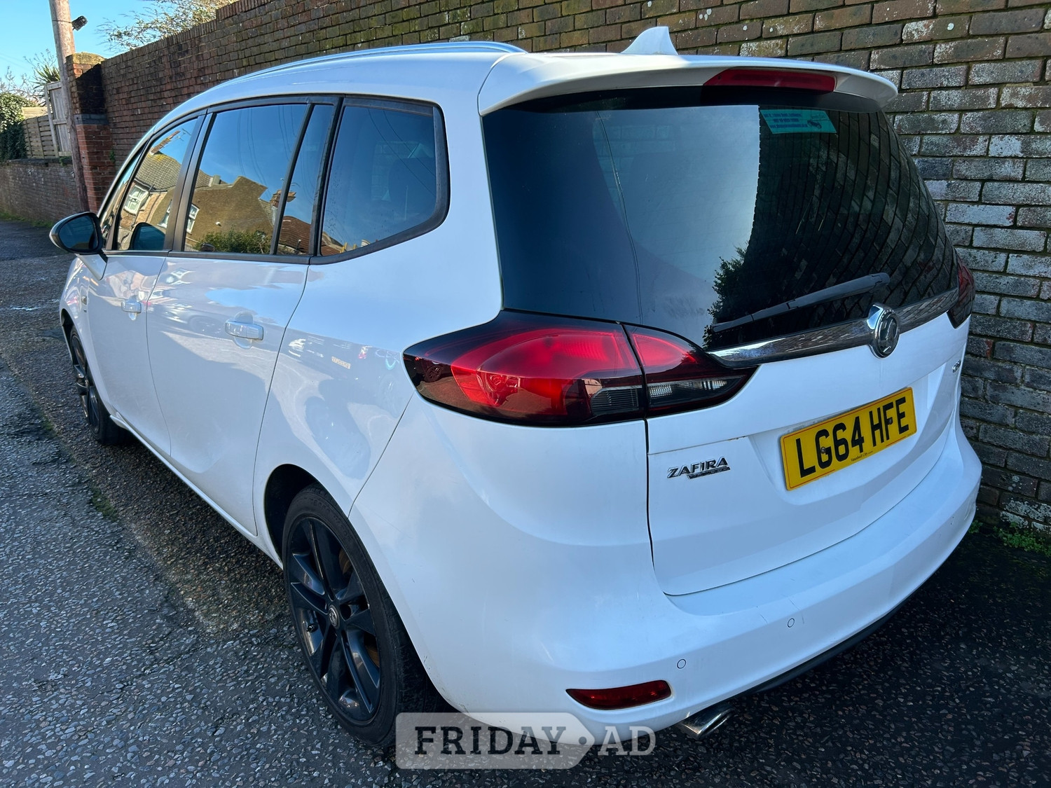 Vauxhall Zafira Tourer 2014 - Cars in Eastbourne