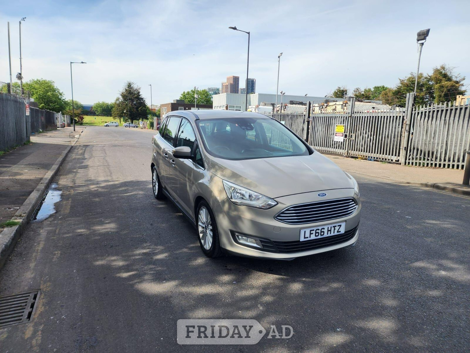 Ford Grand C-MAX 2016 in Wembley