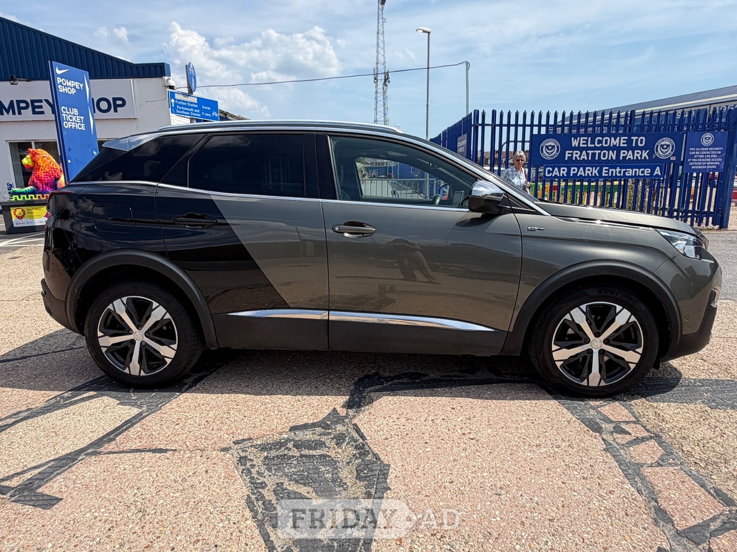 [ berth ]Peugeot 3008