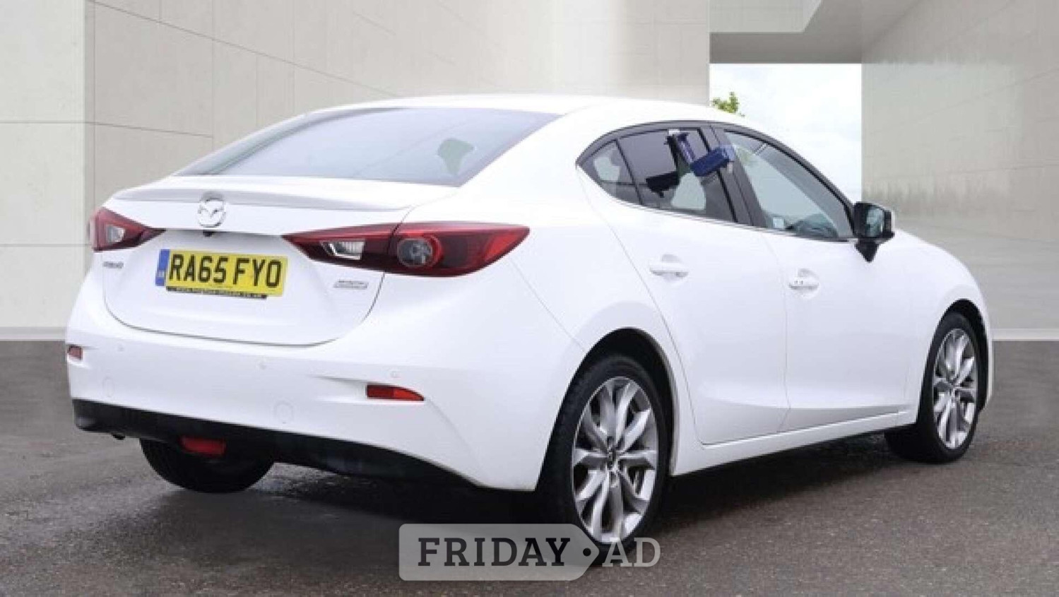 Mazda 3 2016 - Cars in Uxbridge