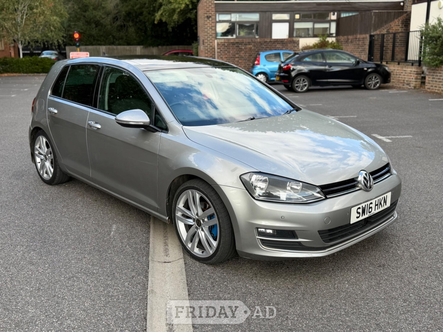 Volkswagen Golf 2016 - Cars