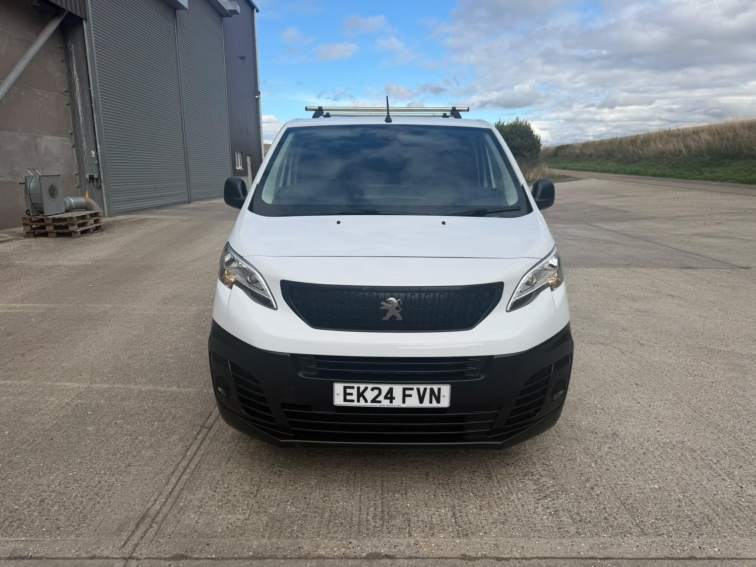 Peugeot Expert 2024 - Vans & Commercial Vehicles in Newbury