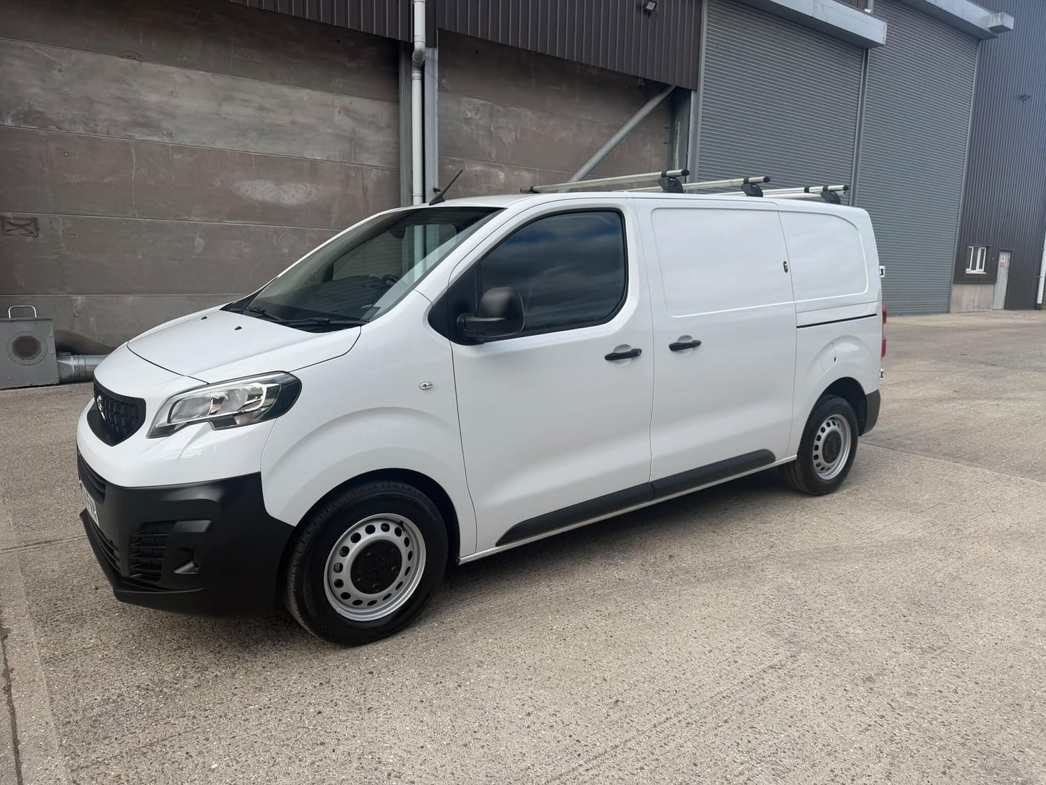 Peugeot Expert 2024 - Vans & Commercial Vehicles