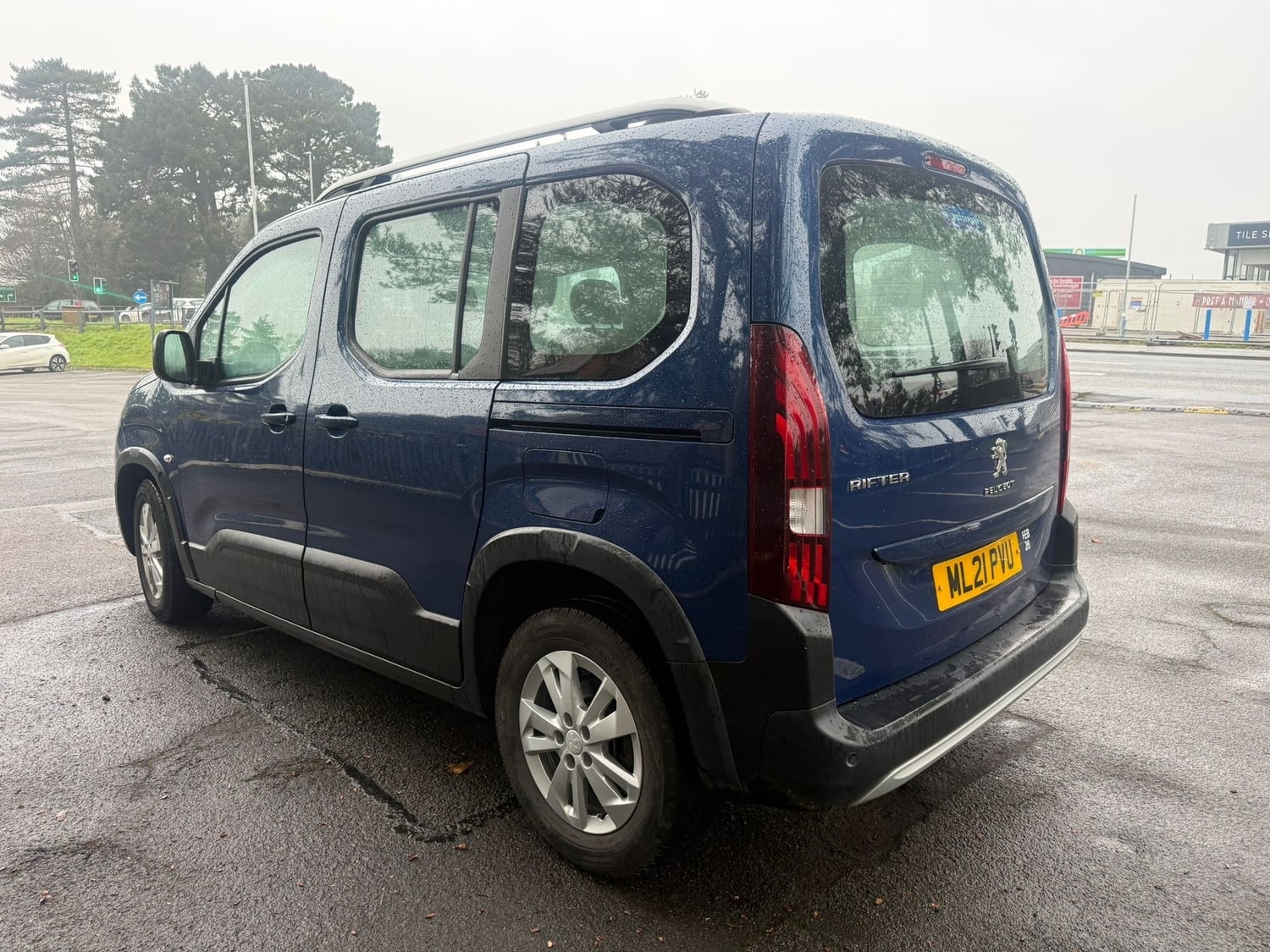 [ berth ]Peugeot Rifter
