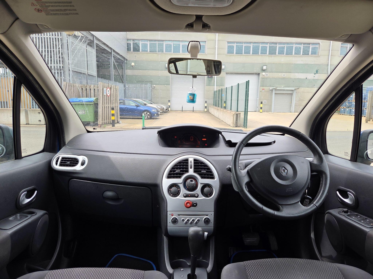 Renault Grand Modus 2010 - Cars in Slough