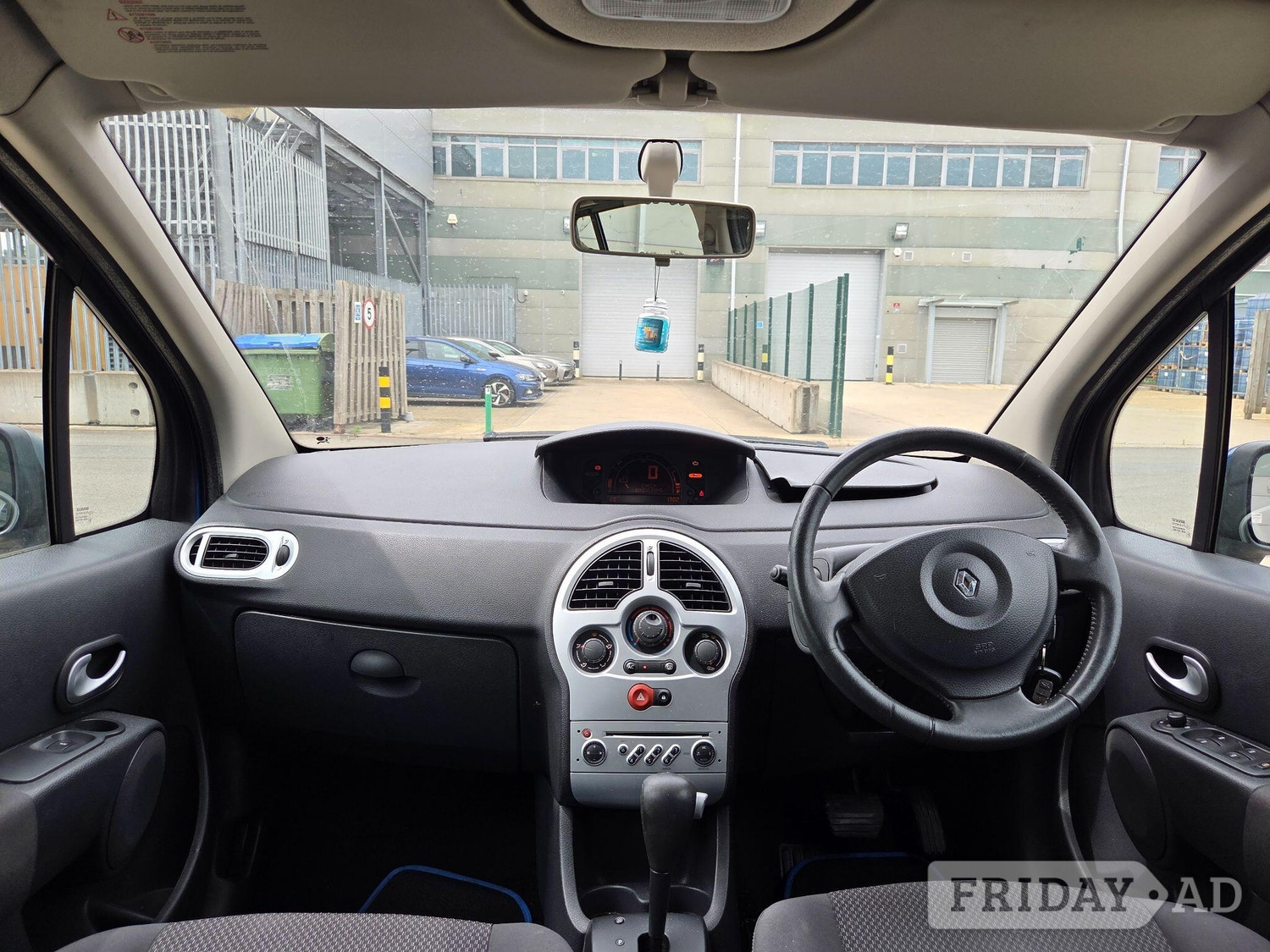 Renault Grand Modus 2010 - Cars in Slough