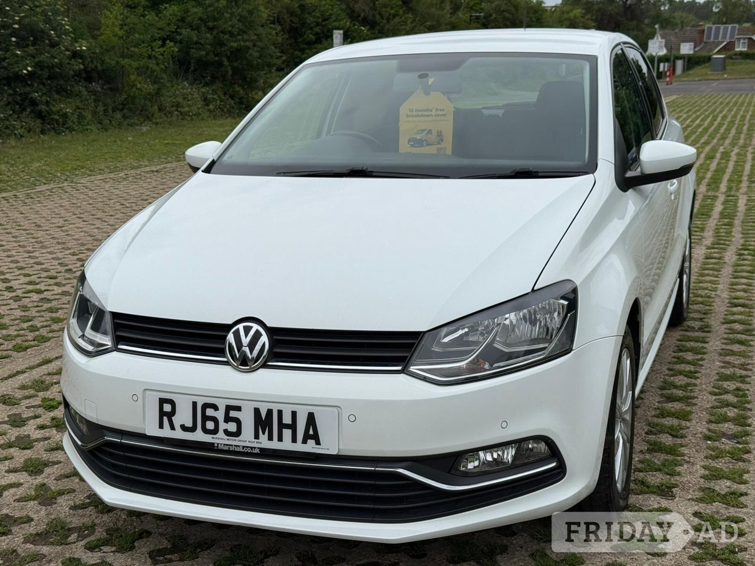 Volkswagen Polo 2015 - Cars in Swanley