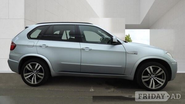 BMW X5 M 2011 - Cars