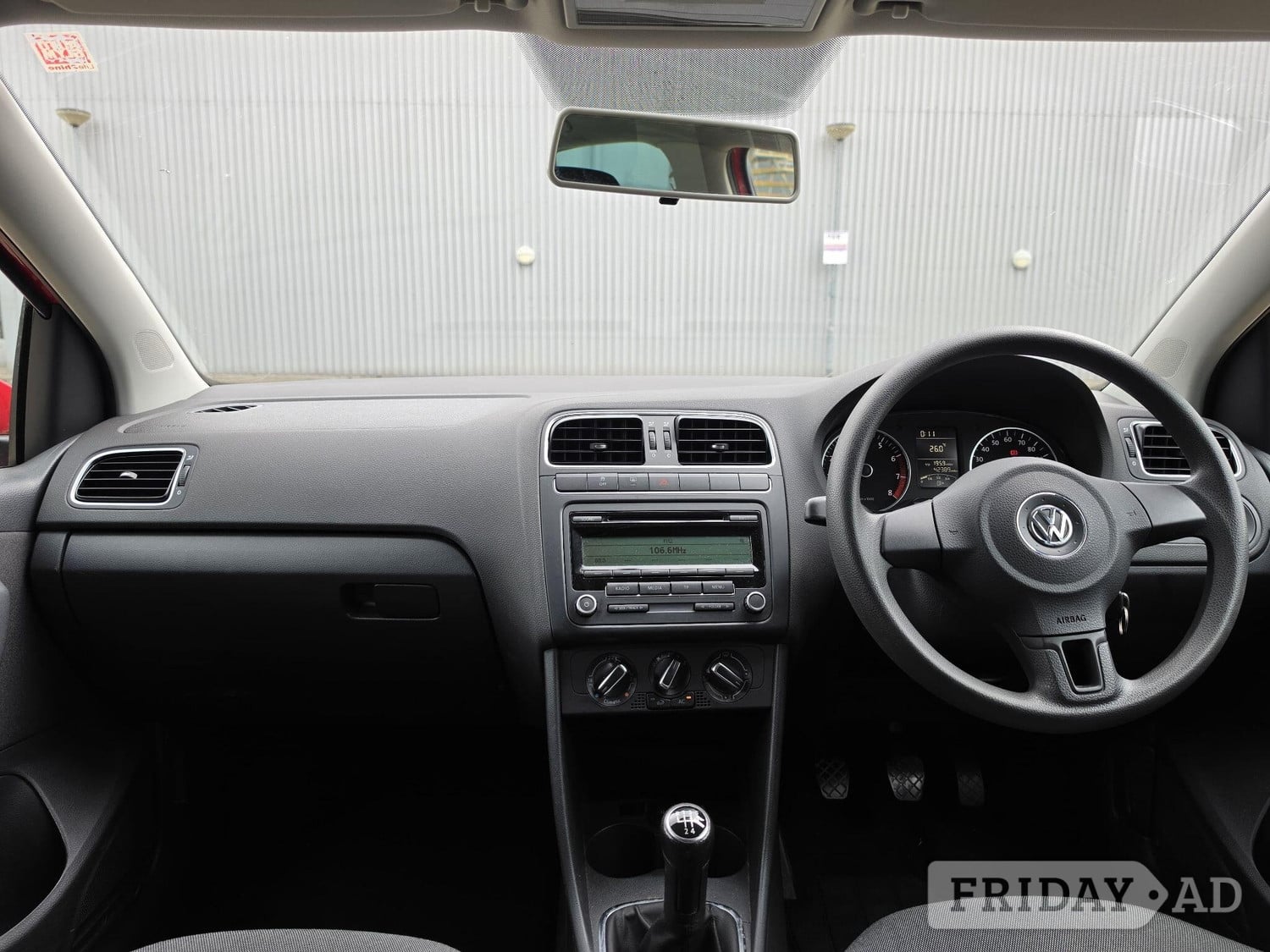 Volkswagen Polo 2010 - Cars in Slough