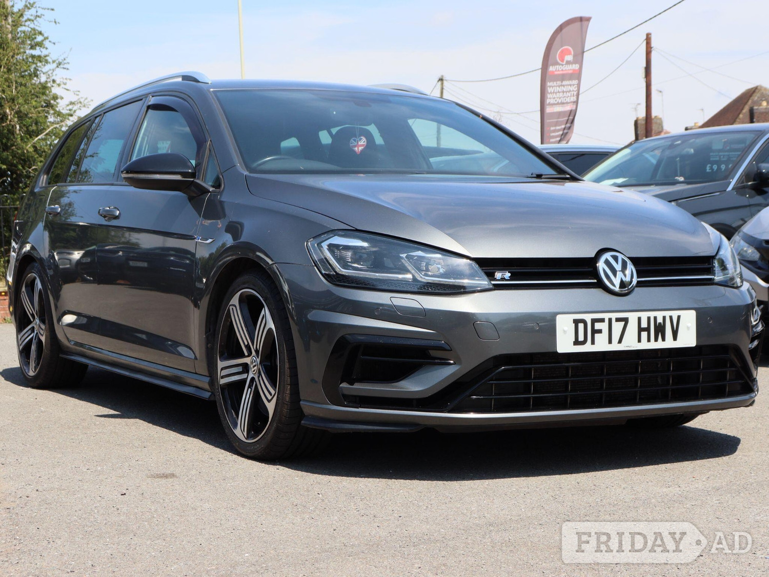 Volkswagen Golf 2017 - Cars in Coalville