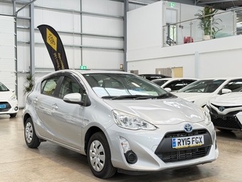 Toyota Aqua 2015