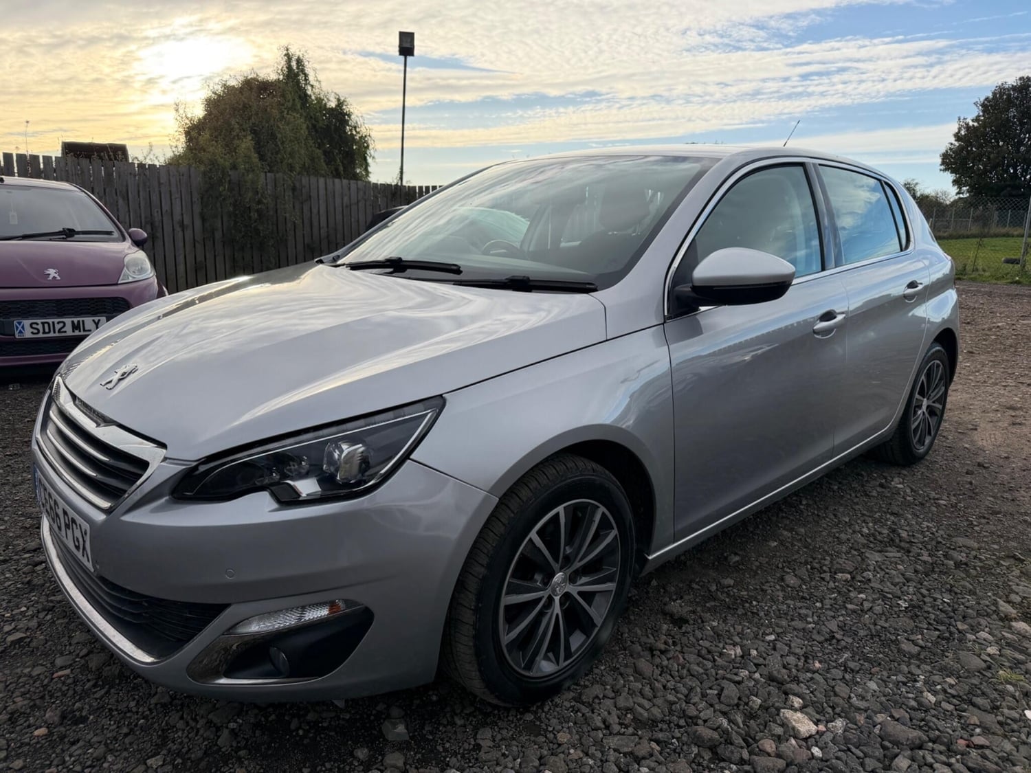 [ berth ]Peugeot 308