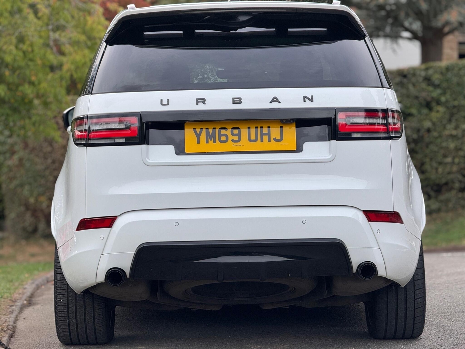 [ berth ]Land Rover Discovery
