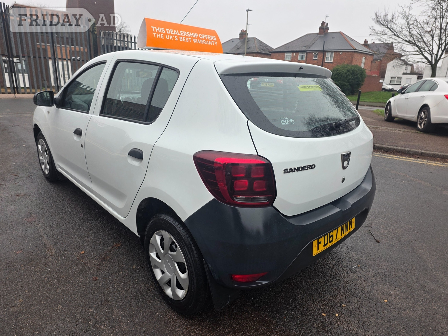 [ berth ]Dacia Sandero