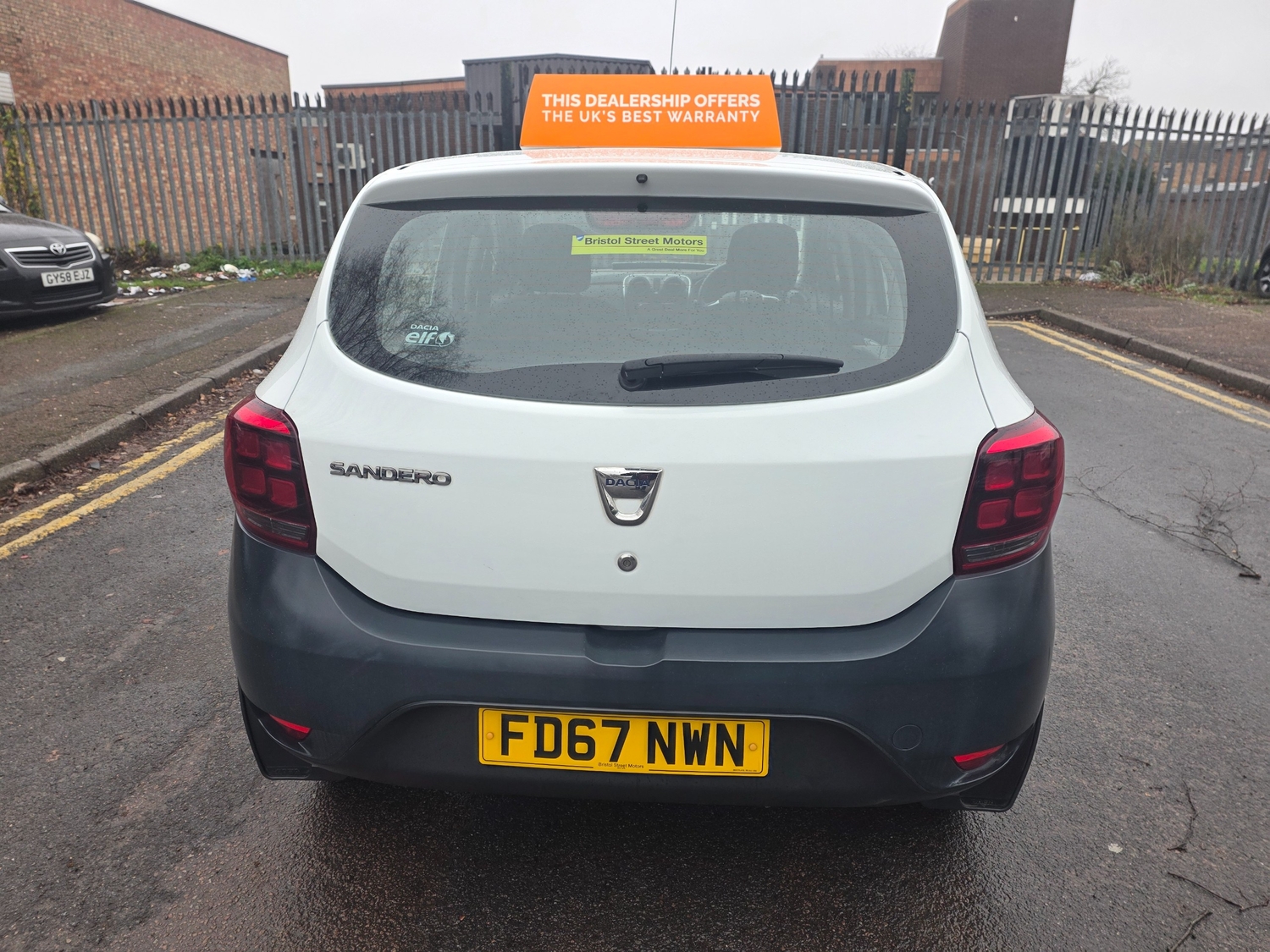 Dacia Sandero 2017 - Cars in Leicester